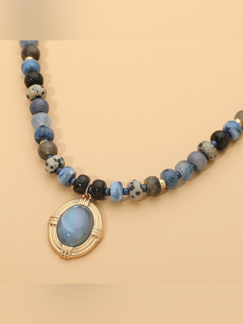 Oval Stone Frame Pendant Accent Natural Stone Beaded Necklace
